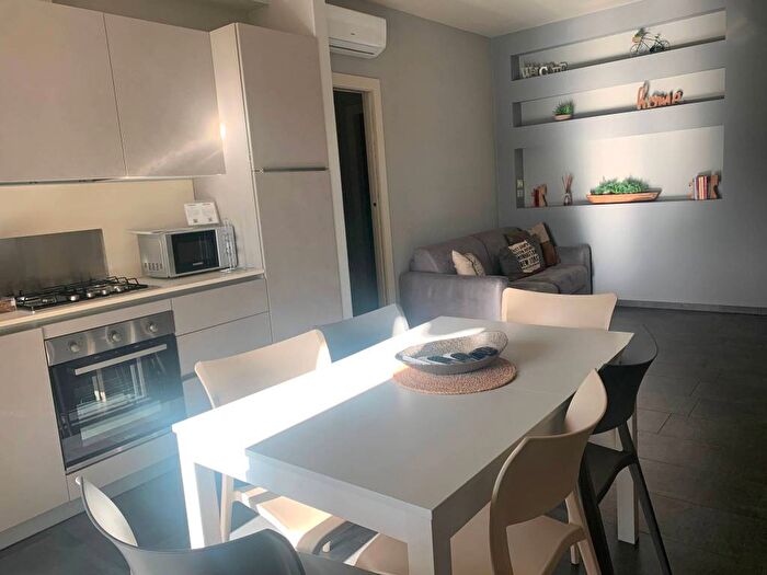 Appartamento trilocale in affitto in Viale Rimini, Parco, Riccione