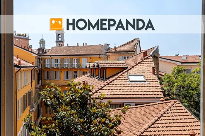 Appartamento trilocale in vendita in Via Gian Giacomo Mora, Milano