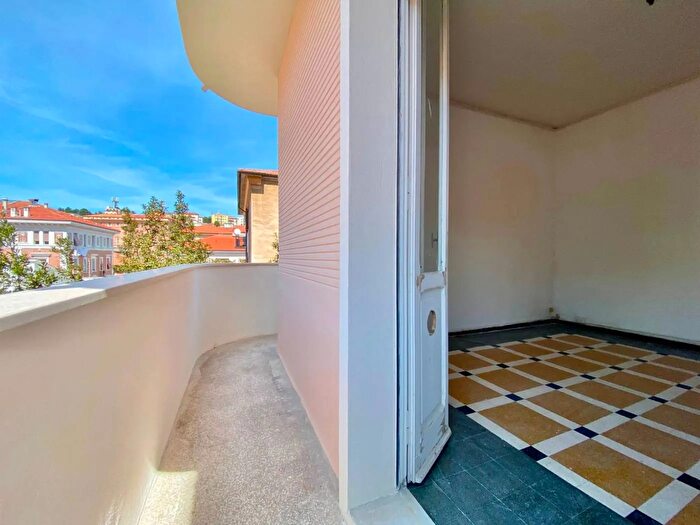 Appartamento quadrilocale in vendita in Indirizzo Via Trieste, Taranto