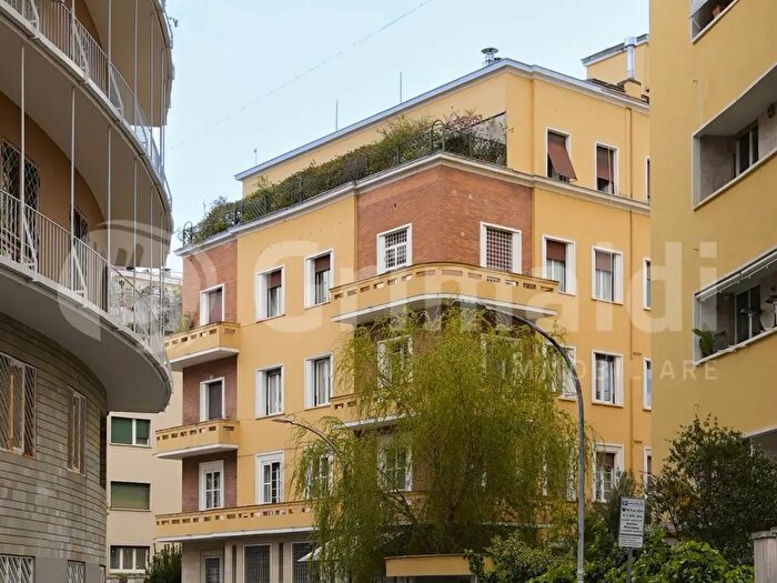 Appartamento con 5 locali in vendita in Via Giuseppe Mercalli, Roma