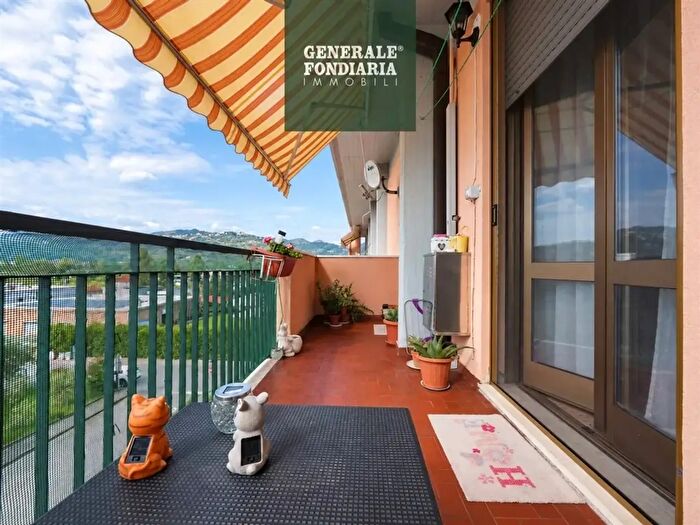Appartamento con 5 locali in vendita in Bolano