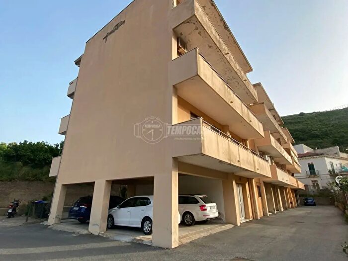 Appartamento trilocale in vendita in Via Comunale Camaro a, Messina