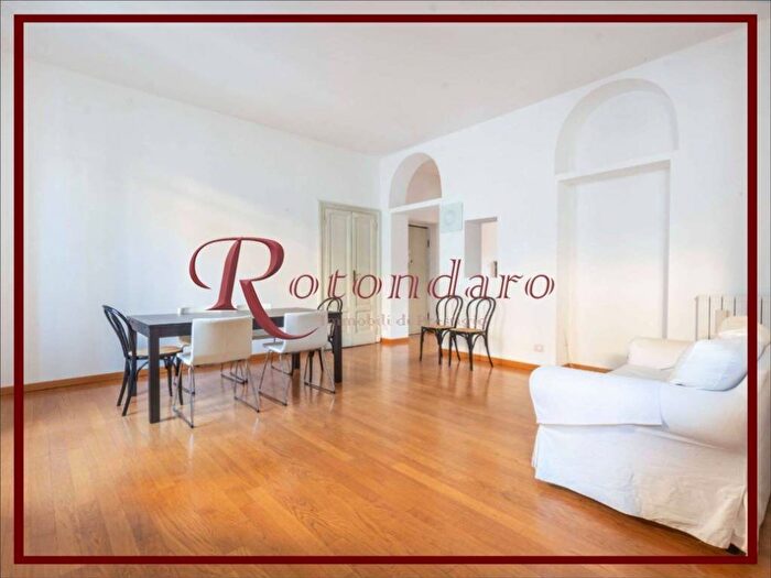 Appartamento trilocale in affitto in Via Pietro Maroncelli, Garibaldi Corso Como, Milano