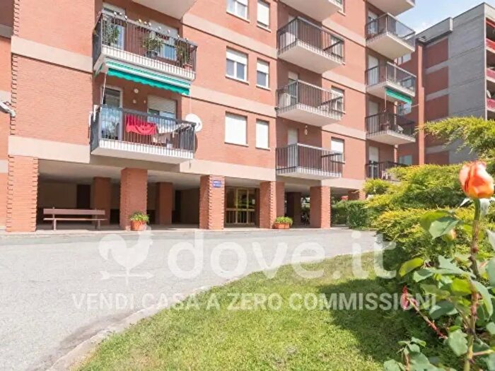 Appartamento trilocale in vendita in Via Roma, Aosta