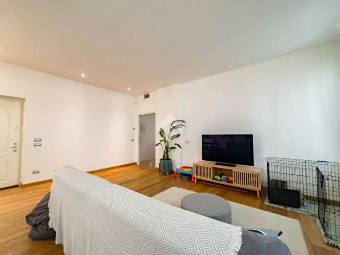 Appartamento quadrilocale in affitto in Via loreto, Centro Storico, Lissone