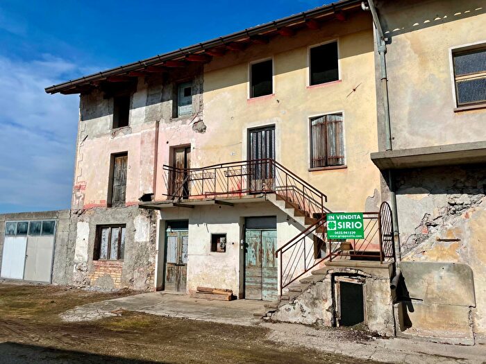 Casa con 5 locali in vendita in Rive DArcano