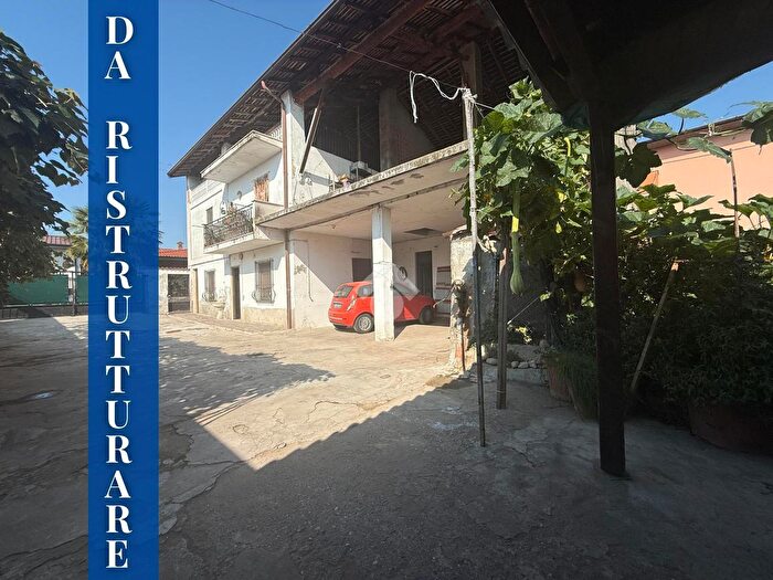 Casa con 5 locali in vendita in Centro Via Papa Giovanni XXIII, Vailate