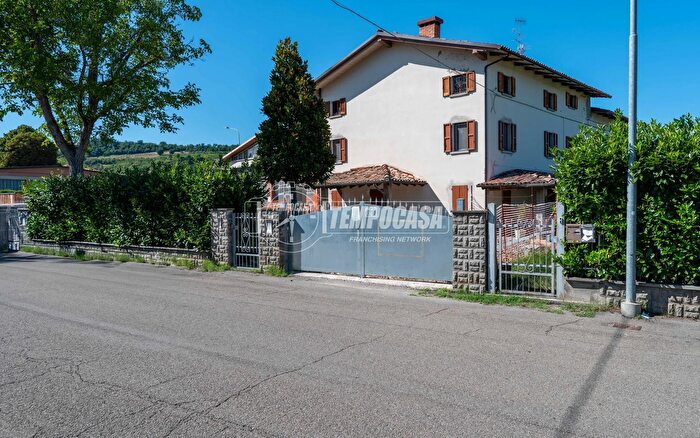 Appartamento quadrilocale in vendita in Via Giuseppe di Vittorio, Marano Sul Panaro