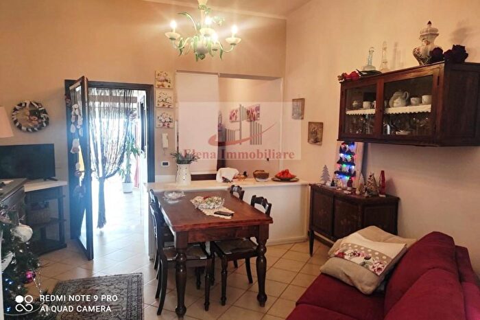 Casa con 6 locali in vendita in Alcamo