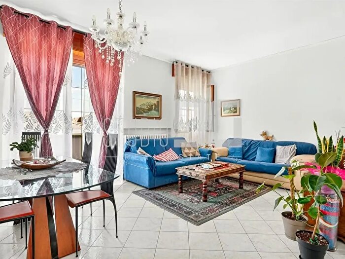 Casa trilocale in vendita in Via Podgora, Cesano Maderno