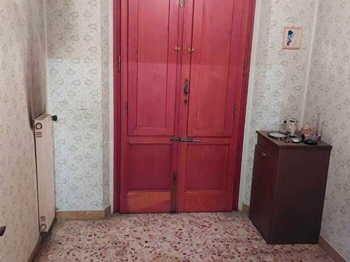 Casa con 6 locali in vendita in Vergaio Tobbiana, Prato