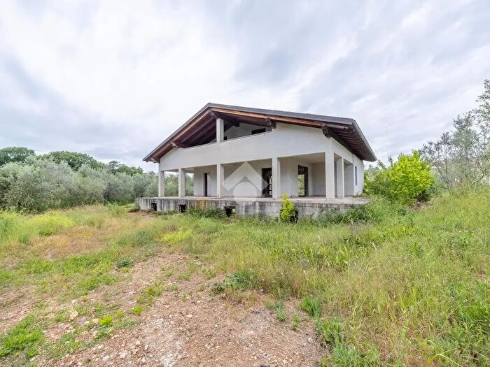 Casa quadrilocale in vendita in Via Palombarese, SantAngelo Romano