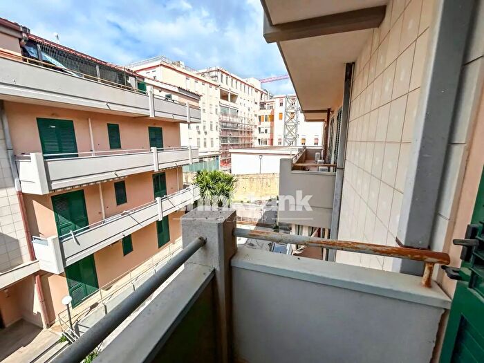 Appartamento con 7 locali in vendita in Via dei Mille, Noto