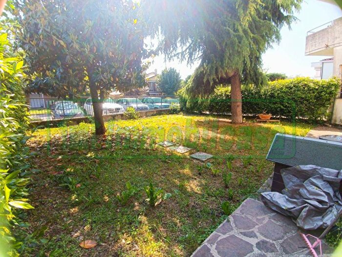 Appartamento bilocale in affitto in Via Marie Curie, Seriate