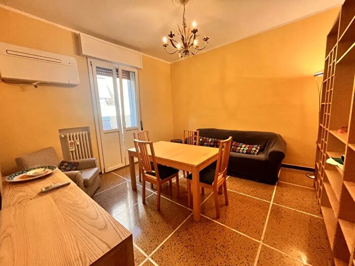 Appartamento trilocale in affitto in Via San Petronio Vecchio, Bologna