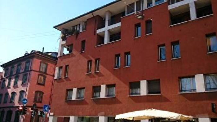 Casa bilocale in affitto in Piazza San Marco, Turati, Milano