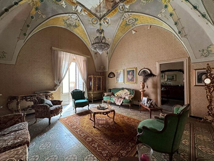 Appartamento con 5 locali in vendita in a Galliano, San Pietro Vernotico