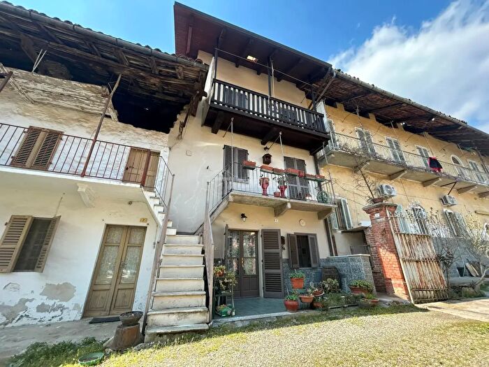 Casa trilocale in vendita in Via Repubblica, Levone