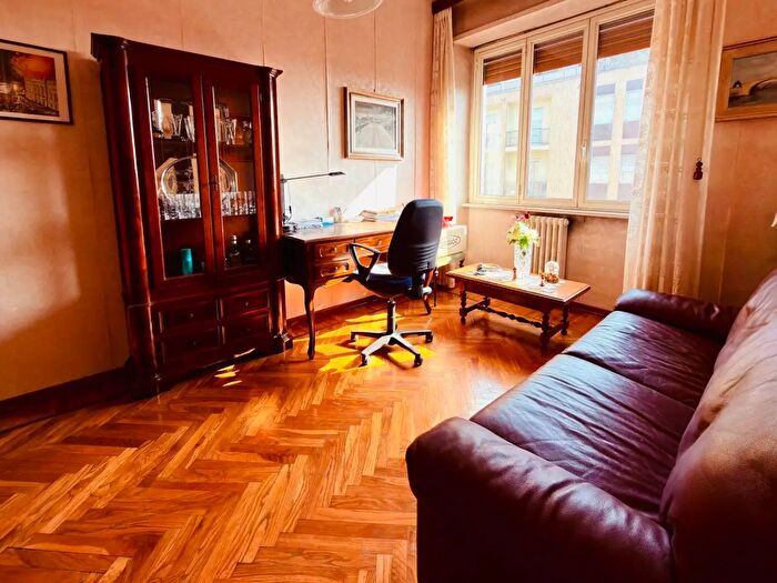 Appartamento quadrilocale in vendita in Via Tunisi, Torino