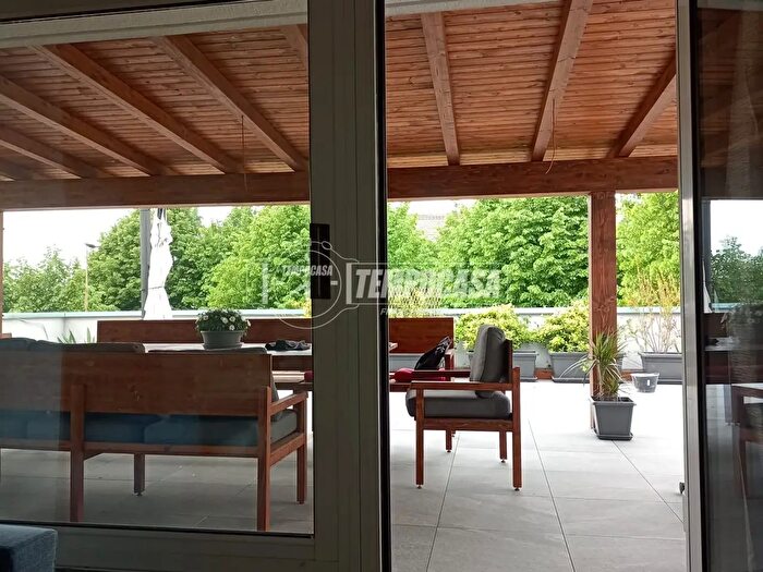 Appartamento trilocale in vendita in Desio