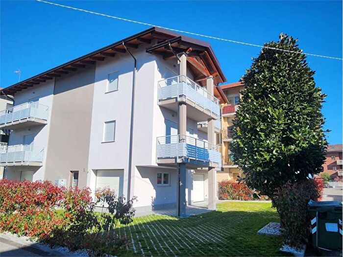 Case in Vendita e in Affitto - 2