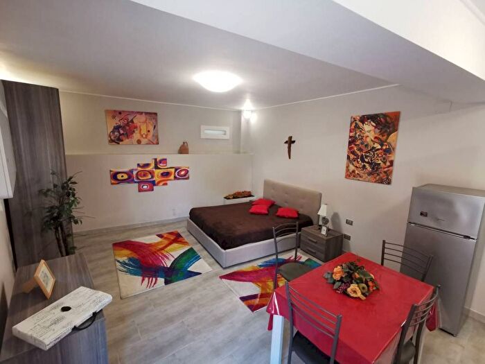 Appartamento monolocale in vendita in Via Giugno, Corsico