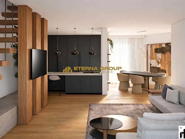 Appartamento con 6 locali in vendita in Moncalieri