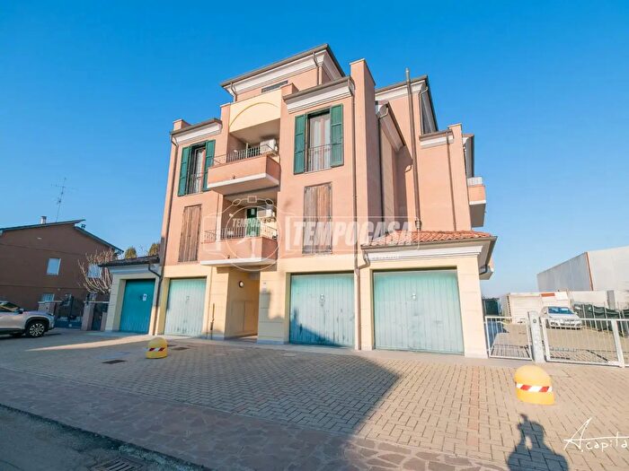 Appartamento bilocale in vendita in Via Grande Rosa, Soliera