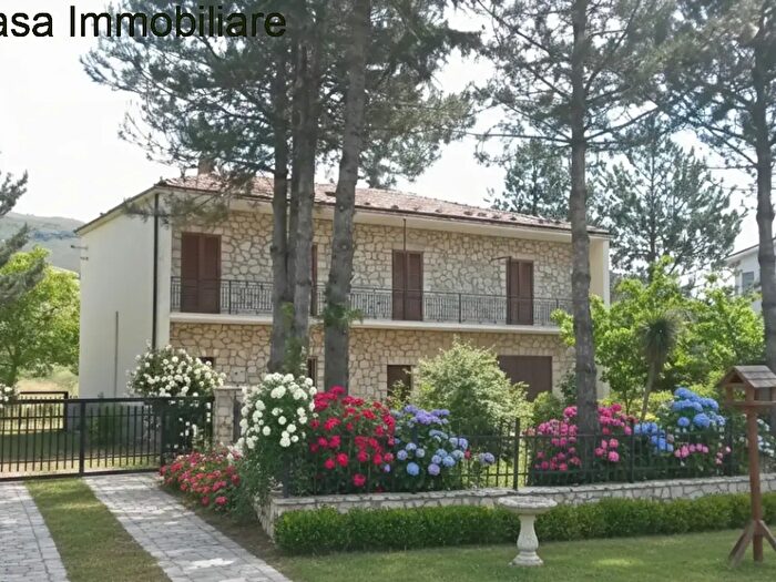 Casa trilocale in vendita in Contrada Molinara, Marsicovetere