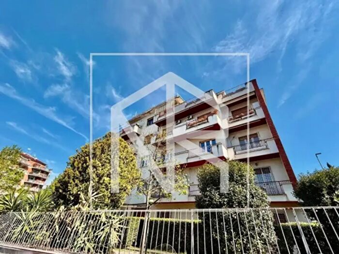 Appartamento trilocale in vendita in Via Aurelia, Roma