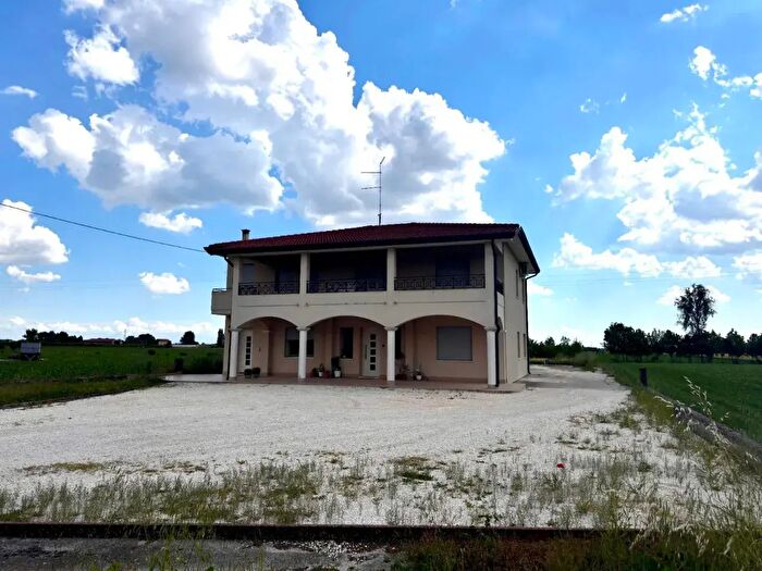 Casa monolocale in vendita in Via Ponte Cazzola, Poiana Maggiore