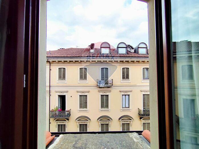 Appartamento bilocale in vendita in Via Magenta, Torino