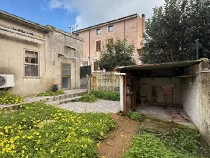 Casa con 5 locali in vendita in Via Francesco Cossiga, Siligo