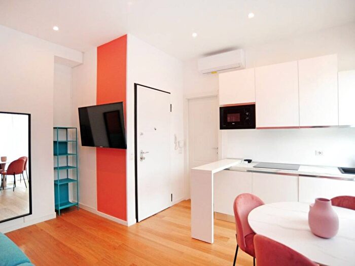 Appartamento trilocale in affitto in Via Leopoldo Pollak, San Siro, Milano