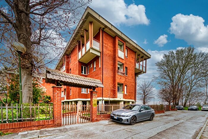 Appartamento monolocale in vendita in Via Servais, Torino