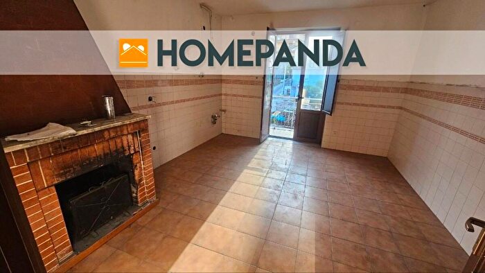 Appartamento trilocale in vendita in Via Rampe Fontana, Pannarano