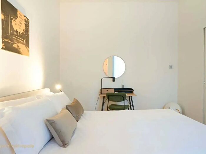 Appartamento monolocale in affitto in Alzaia Naviglio Pavese, Milano