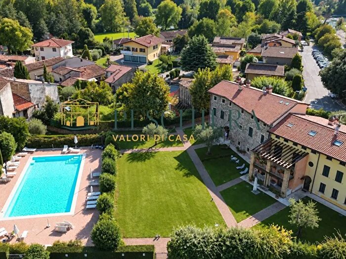 Appartamento monolocale in vendita in Via Michelangelo Buonarroti, Valeggio Sul Mincio