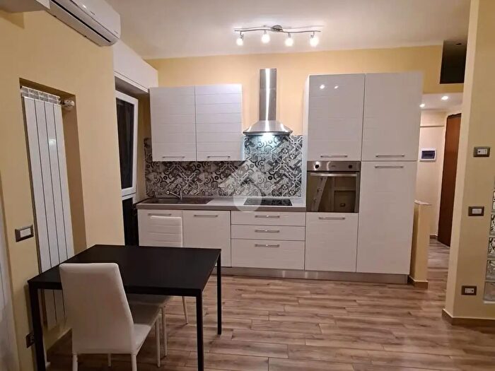 Appartamento monolocale in vendita in Via Luigi Ornato, Milano
