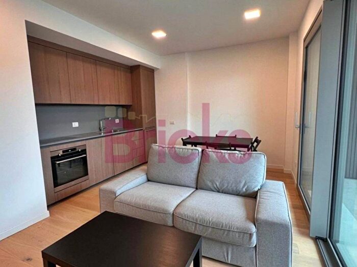 Appartamento bilocale in affitto in Via Adamello, Ripamonti Fondazione Prada, Milano