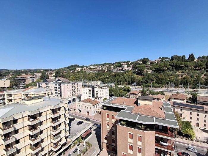 Appartamento trilocale in affitto in Via Quintina, Ponte San Giovanni Balanzano, Perugia