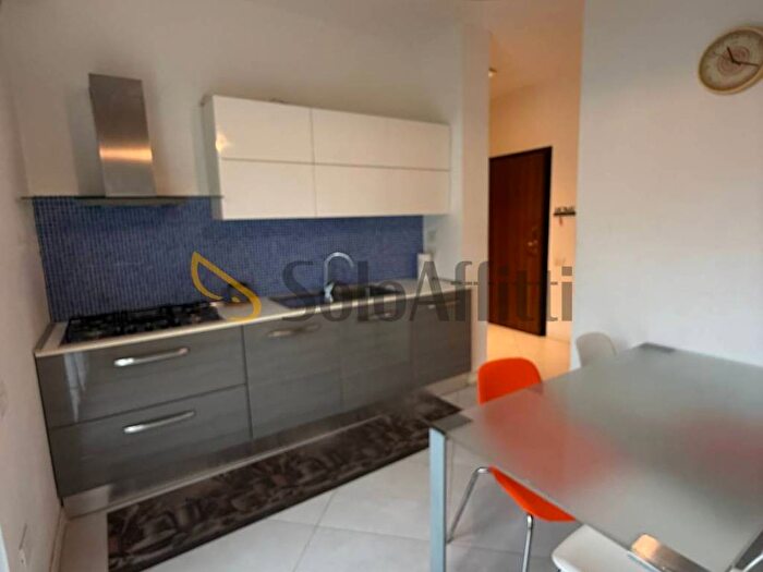 Appartamento bilocale in affitto in Via Brianza, Semicentro, Vimercate