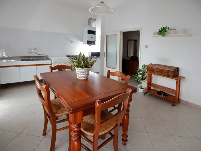 Appartamento con 5 locali in vendita in Collesalvetti