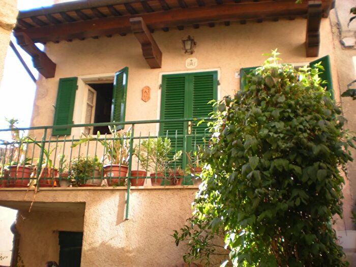 Casa trilocale in vendita in Camaiore