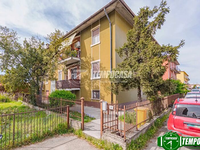 Appartamento bilocale in vendita in Via Felice Cavallotti, Linarolo