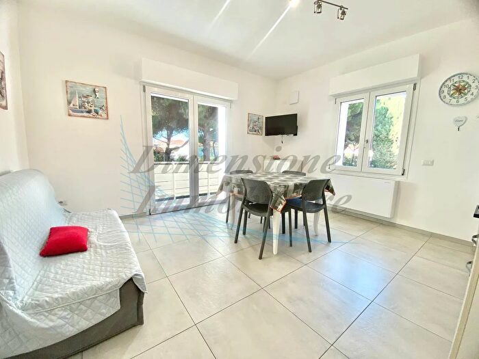 Casa quadrilocale in vendita in Via Sagunto, Cecina