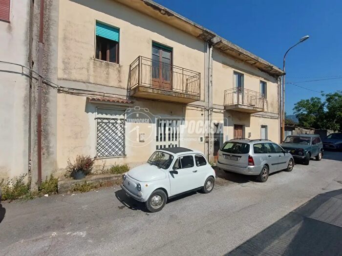 Appartamento con 5 locali in vendita in Via Stretto Margi, Barcellona Pozzo Di Gotto