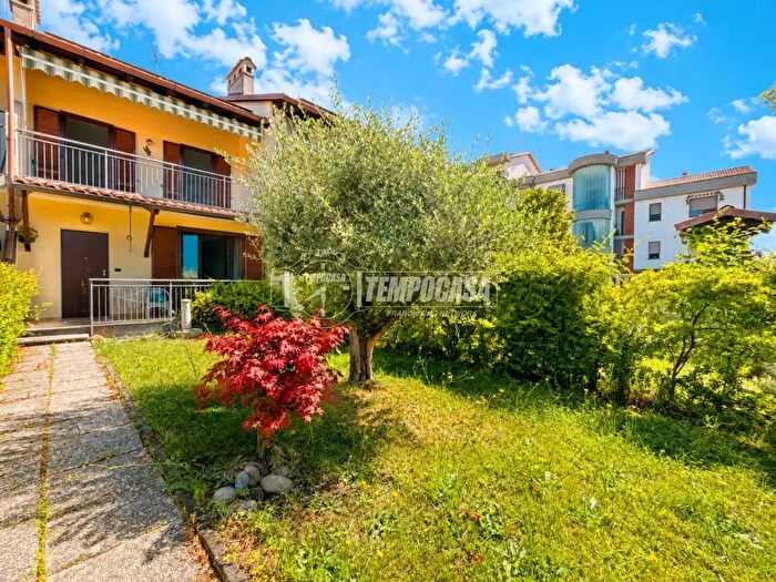 Casa con 6 locali in vendita in Corso Torino, Caluso