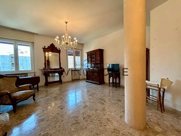 Appartamento con 6 locali in vendita in Cesena