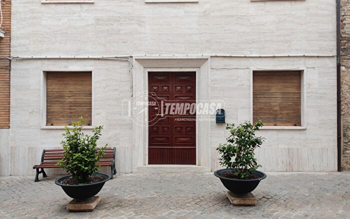 Appartamento trilocale in vendita in Via Roma, Recanati